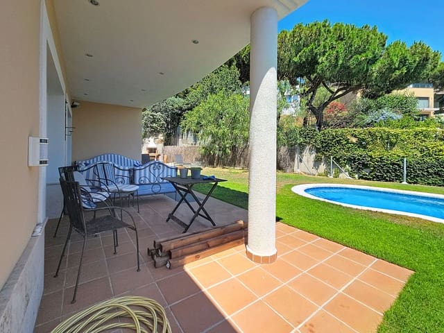 4 sovrum Villa till salu i Premià de Dalt - 1 350 000 € (Ref: 9987814)