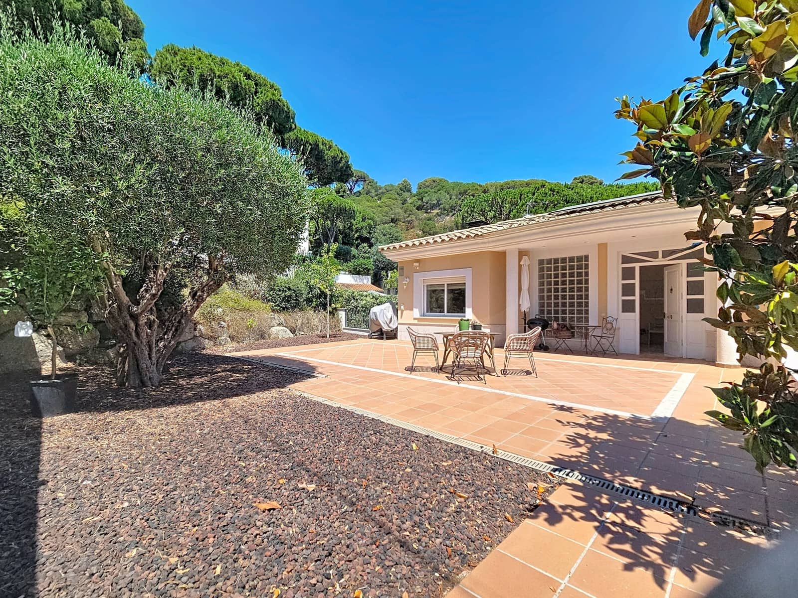 4 sovrum Villa till salu i Premia de Dalt - 1 350 000 € (Ref: 9987814)
