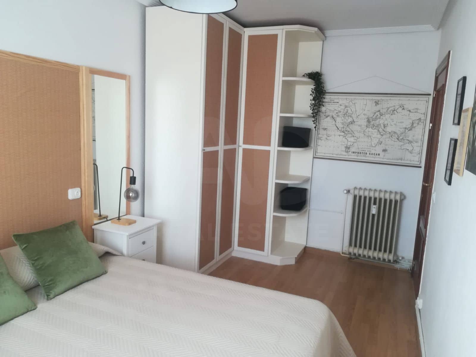 1 soverom Leilighet til leie i Leon by - € 650 (Ref: 9987816)
