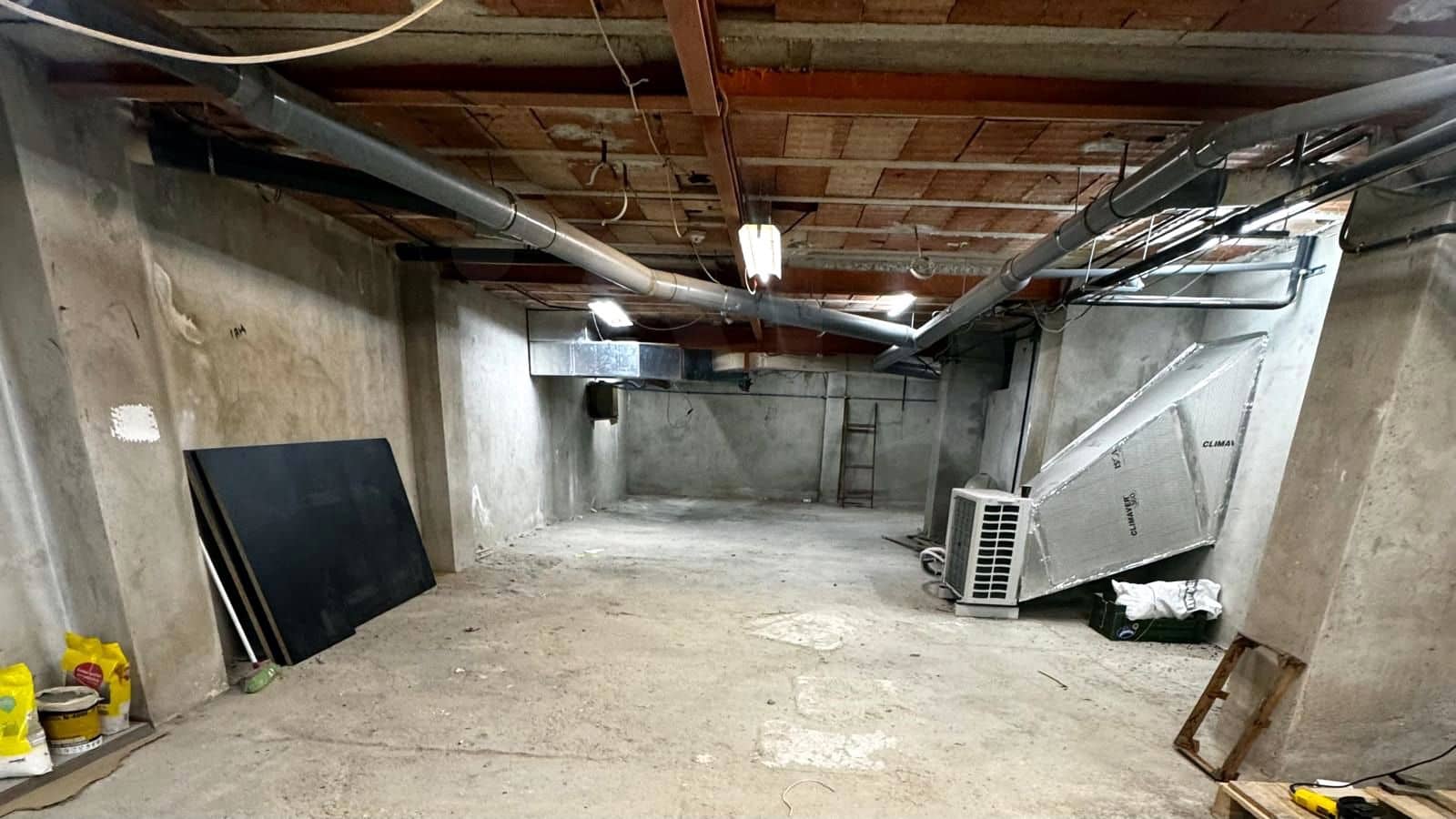 Gewerbe zu verkaufen in Barcelona Stadt - 120.000 € (Ref: 9987817)