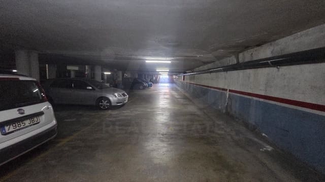 Garage til salg i Vilanova i la Geltrú - € 10.400 (Ref: 9987820)