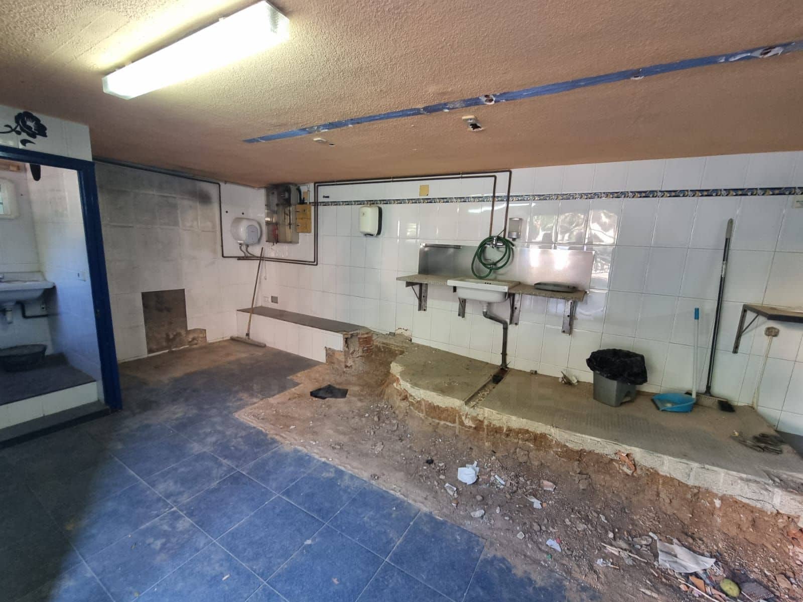 Kommersiell till salu i Barcelona stad - 42 000 € (Ref: 9987822)