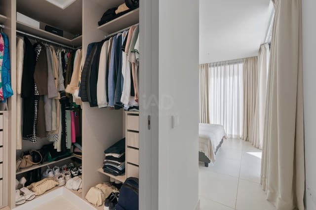 3 quarto Apartamento para arrendar em El Higuerón, Fuengirola com piscina garagem - 3 500 € (Ref: 9987823)