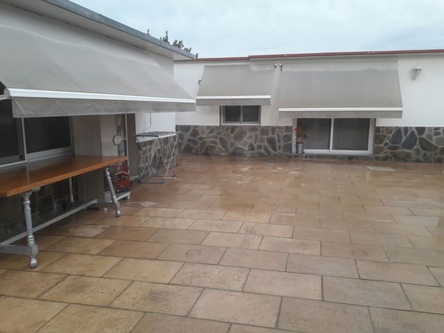 Chalet de 5 habitaciones en Sant Antoni de Portmany en venta con garaje - 800.000 € (Ref: 9987824)