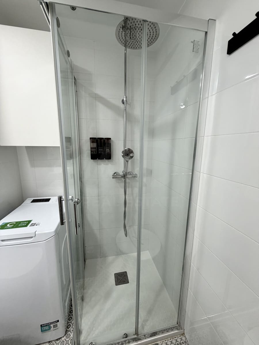 2 bedroom Apartment for rent in Alicante / Alacant city with pool garage - € 850 (Ref: 9987825)
