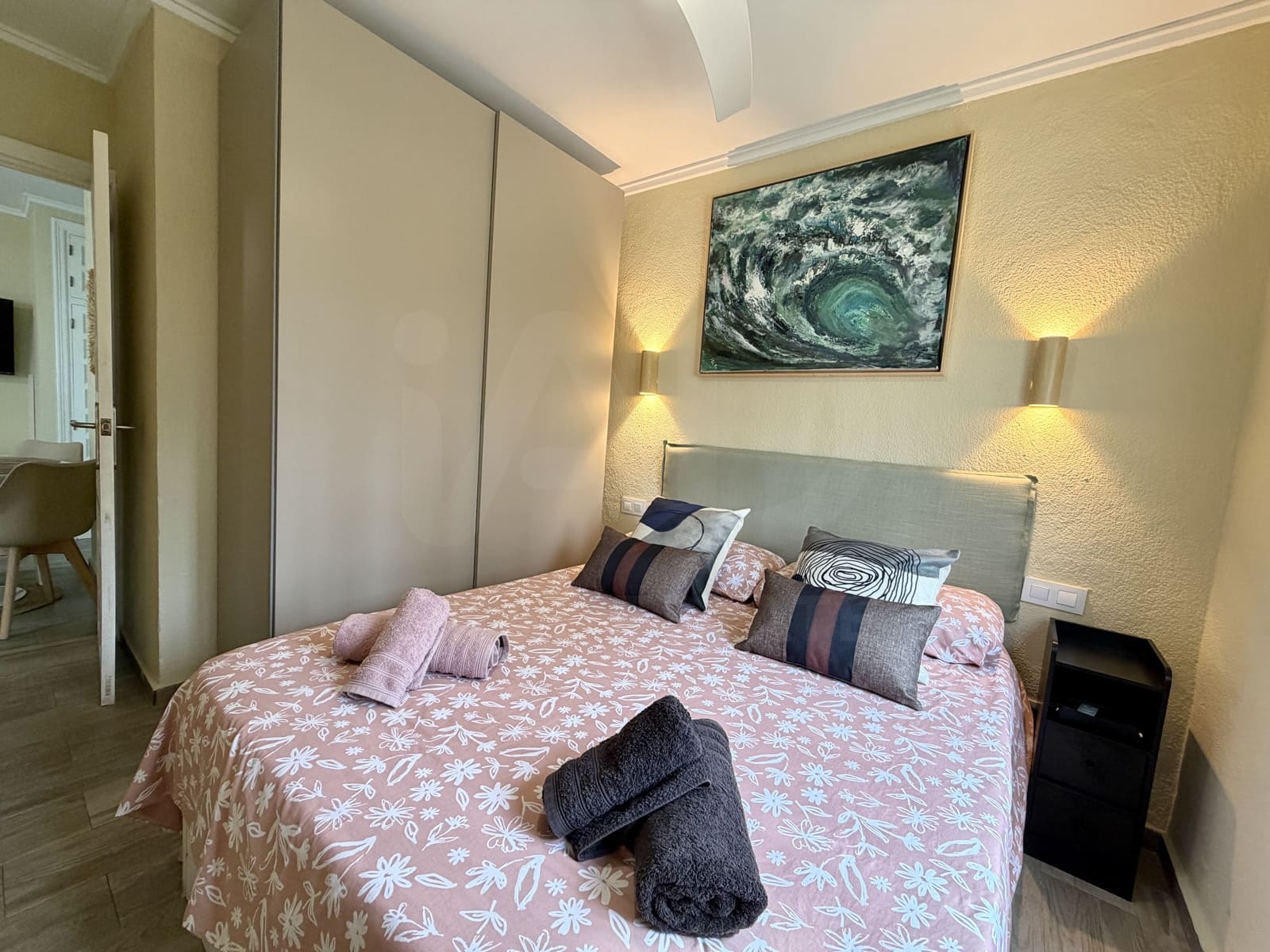 2 bedroom Apartment for rent in Alicante / Alacant city with pool garage - € 850 (Ref: 9987825)