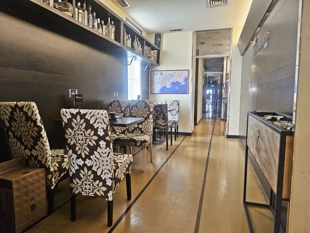 Local Comercial de 1 habitación en Aguilas en venta - 110.000 € (Ref: 9987827)