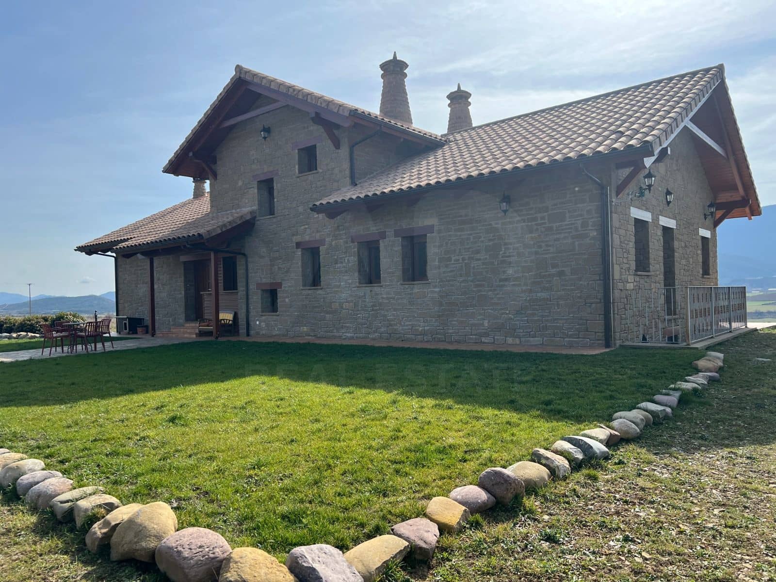 3 sypialnia Willa na sprzedaż w Miasto Huesca z garażem - 1 050 000 € (Ref: 9987828)