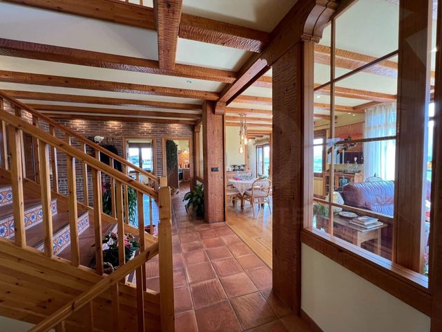 3 Zimmer Villa zu verkaufen in Huesca Stadt mit Garage - 1.050.000 € (Ref: 9987828)