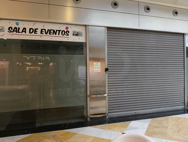 1 soveværelse Erhverv til leje i Madrid by med garage - € 2.925 (Ref: 9987831)