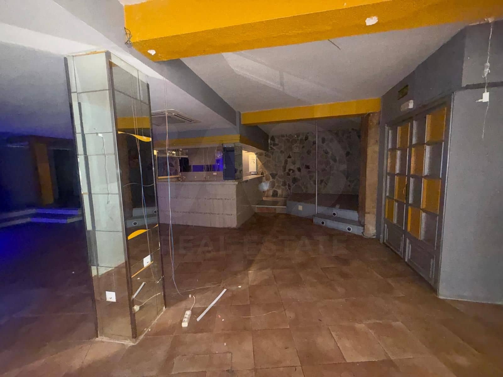 Commercieel te huur in Palma de Mallorca - € 3.500 (Ref: 9987832)