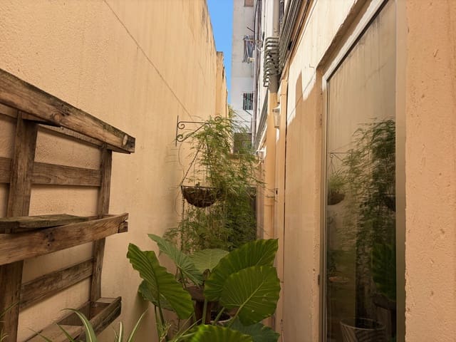 Commercieel te koop in La Nova Esquerra de L'Eixample, Barcelona stad - € 430.000 (Ref: 9987836)