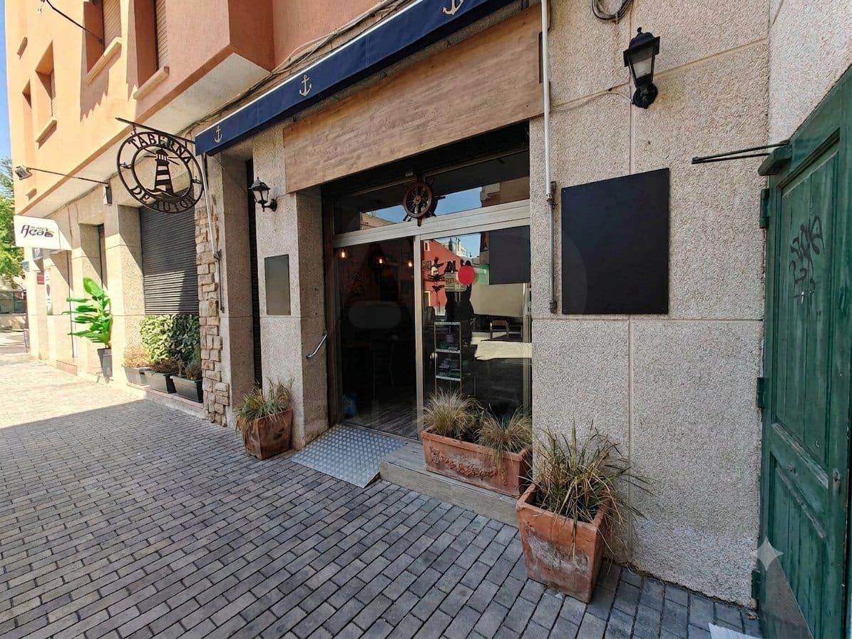 Gewerbe zu verkaufen in Barcelona Stadt - 150.000 € (Ref: 9987837)
