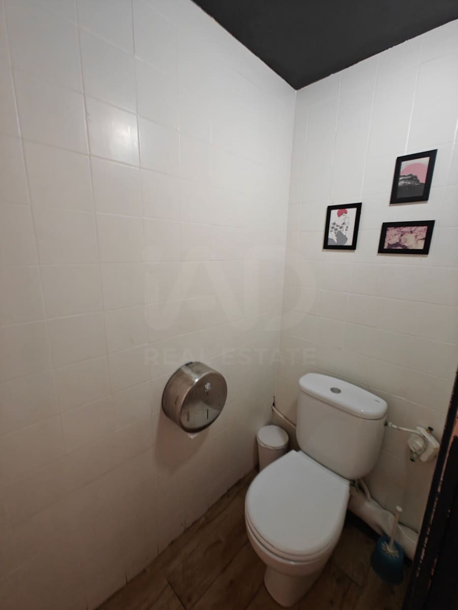 Gewerbe zu verkaufen in Barcelona Stadt - 150.000 € (Ref: 9987837)