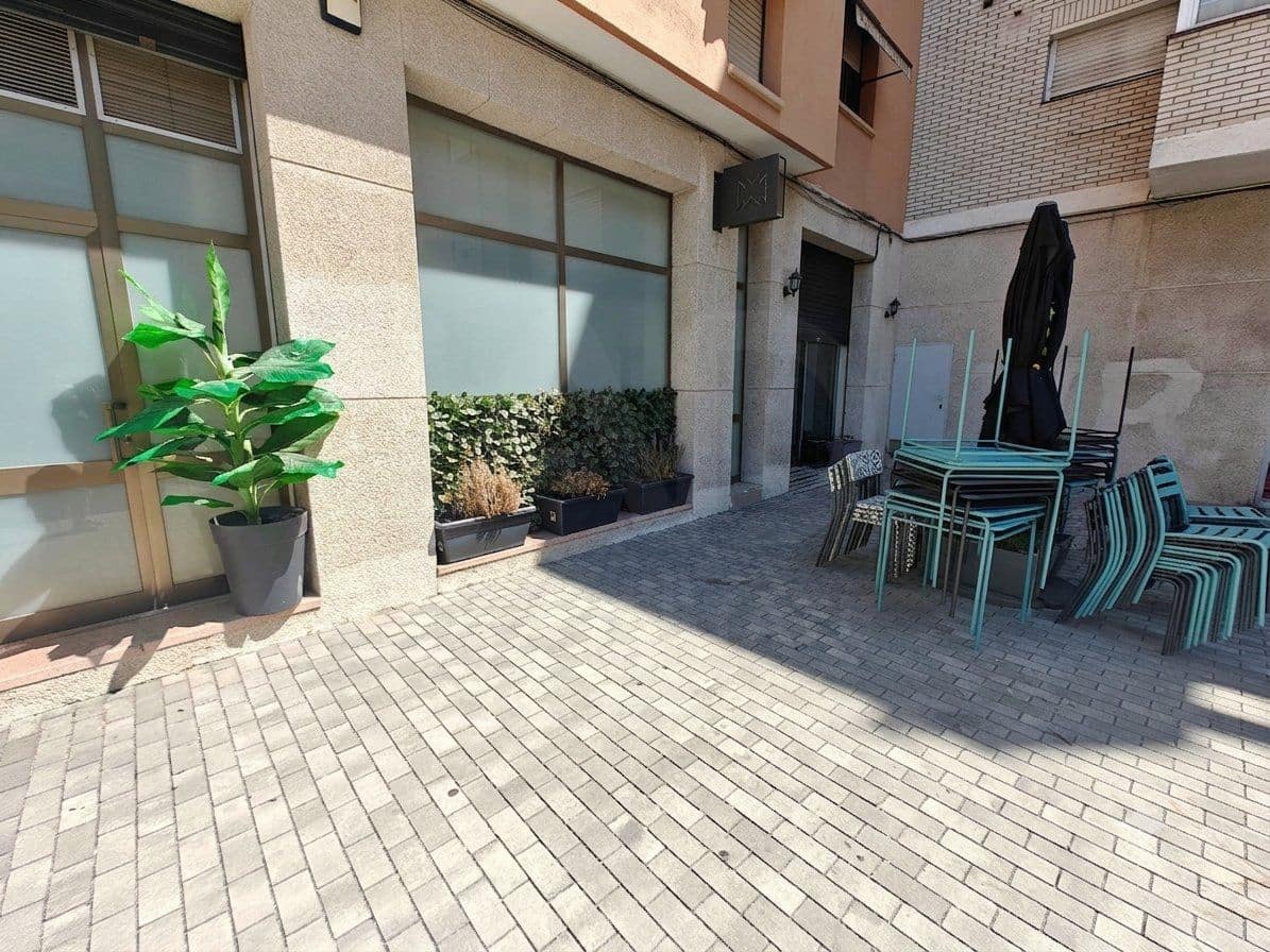 Gewerbe zu verkaufen in Barcelona Stadt - 150.000 € (Ref: 9987837)