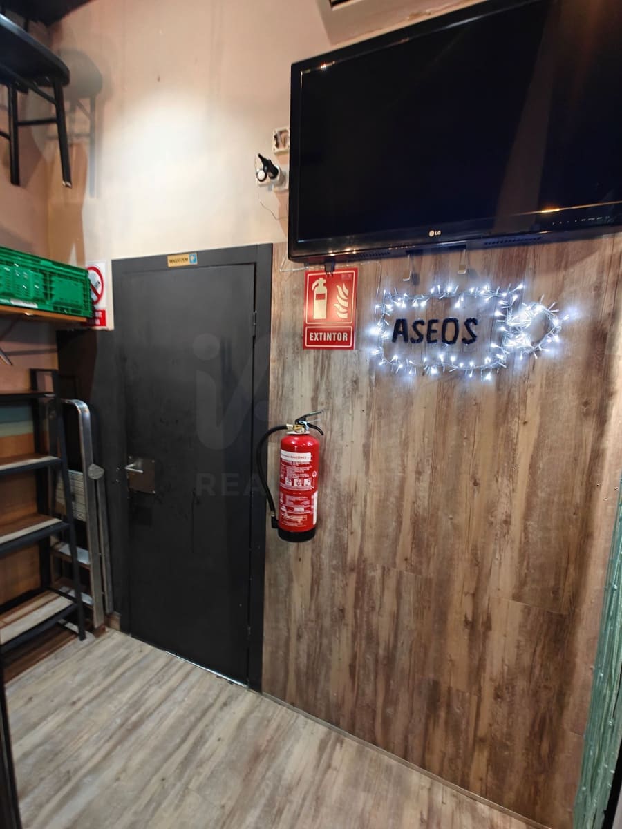Gewerbe zu verkaufen in Barcelona Stadt - 150.000 € (Ref: 9987837)