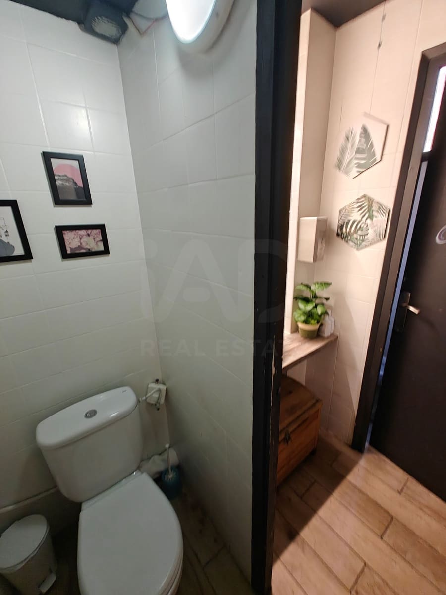 Gewerbe zu verkaufen in Barcelona Stadt - 150.000 € (Ref: 9987837)