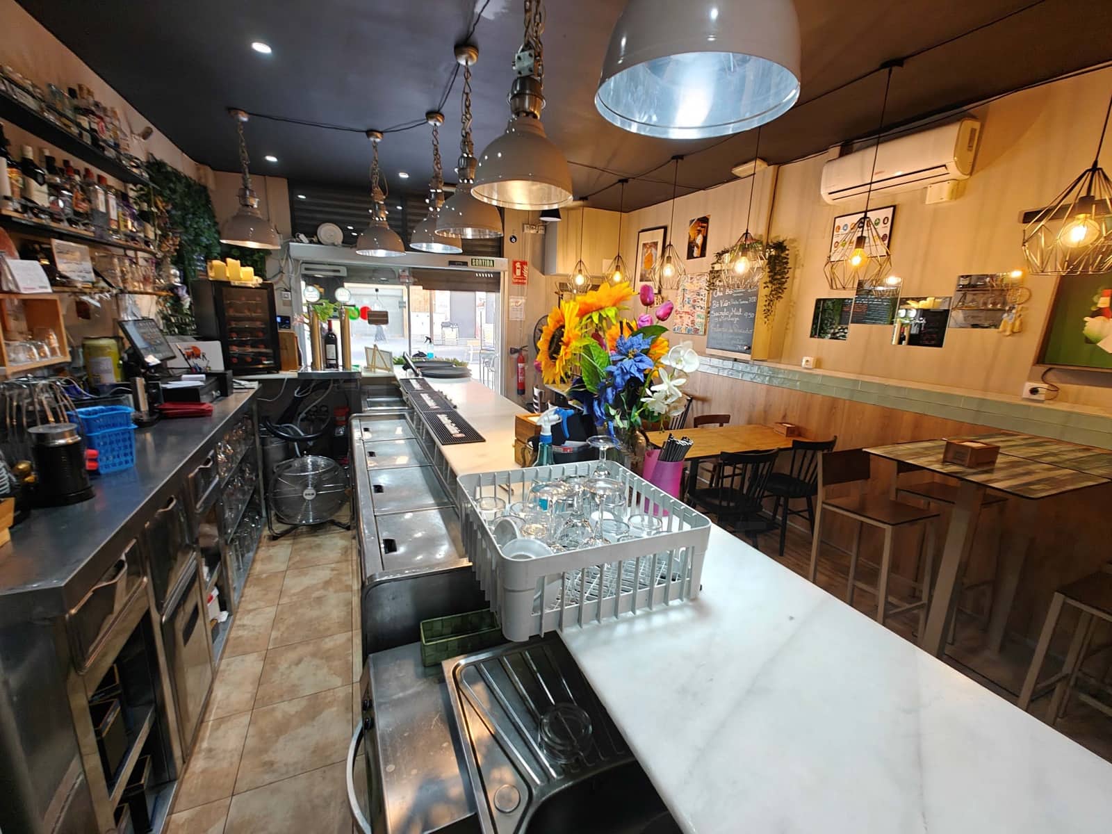 Gewerbe zu verkaufen in Barcelona Stadt - 150.000 € (Ref: 9987837)