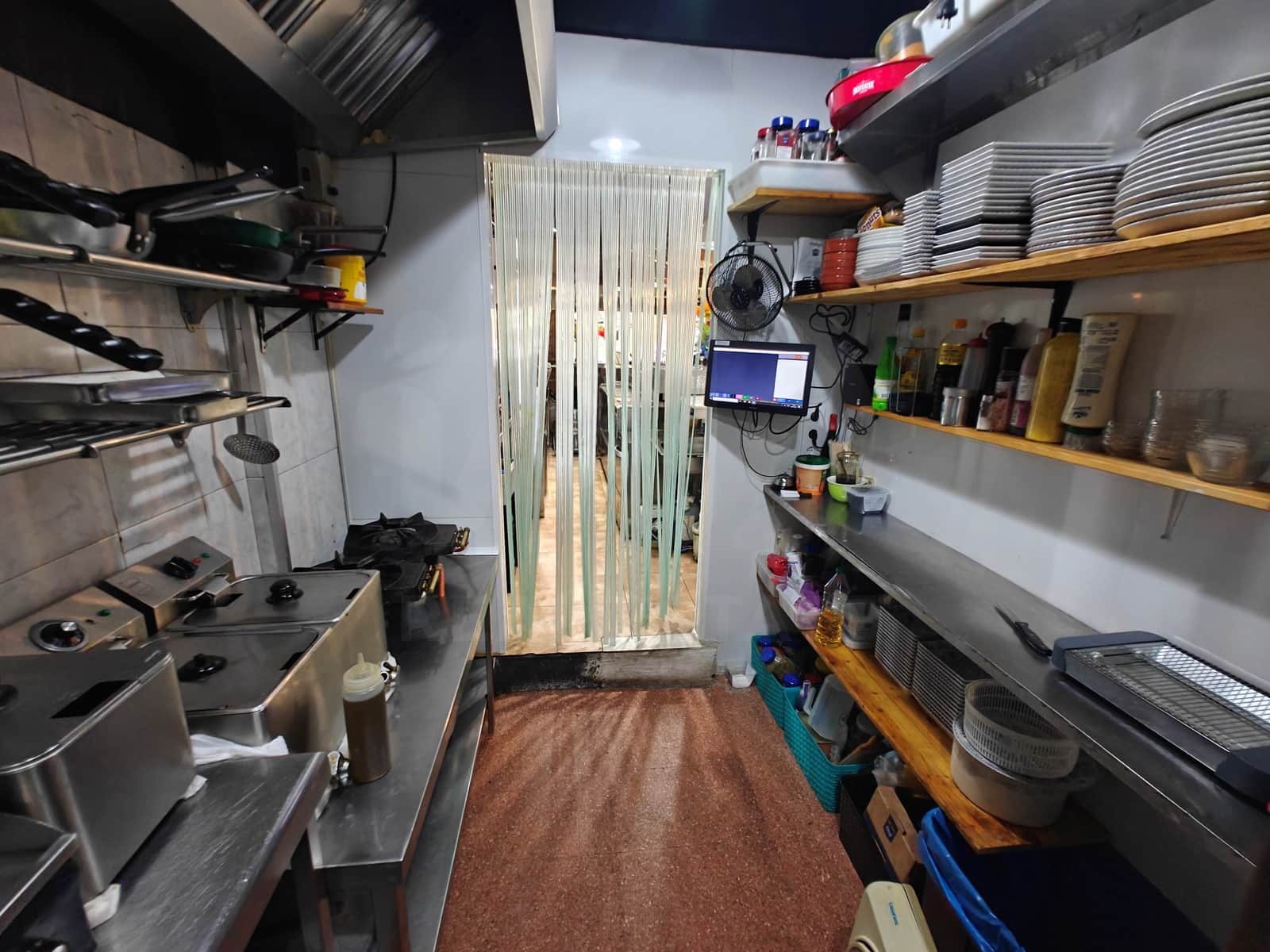 Gewerbe zu verkaufen in Barcelona Stadt - 150.000 € (Ref: 9987837)