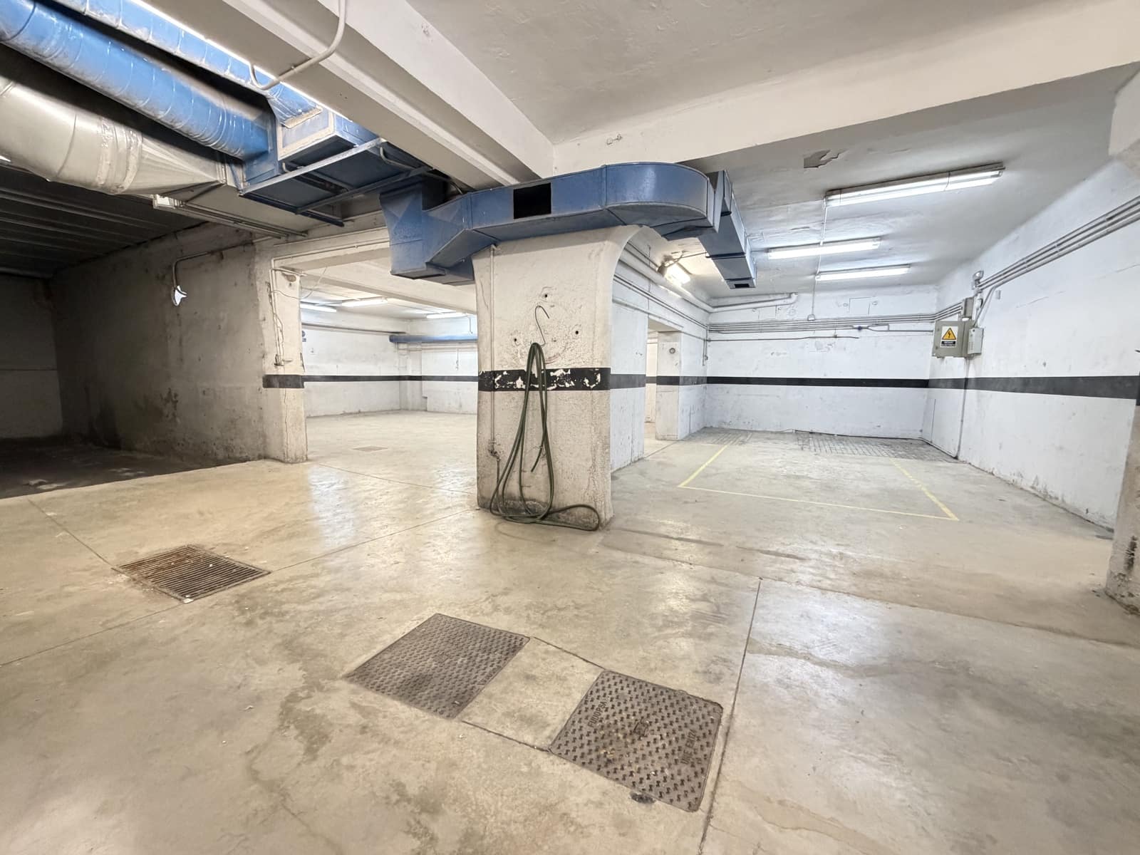 Commercial for sale in Madrid city - € 385,000 (Ref: 9987838)