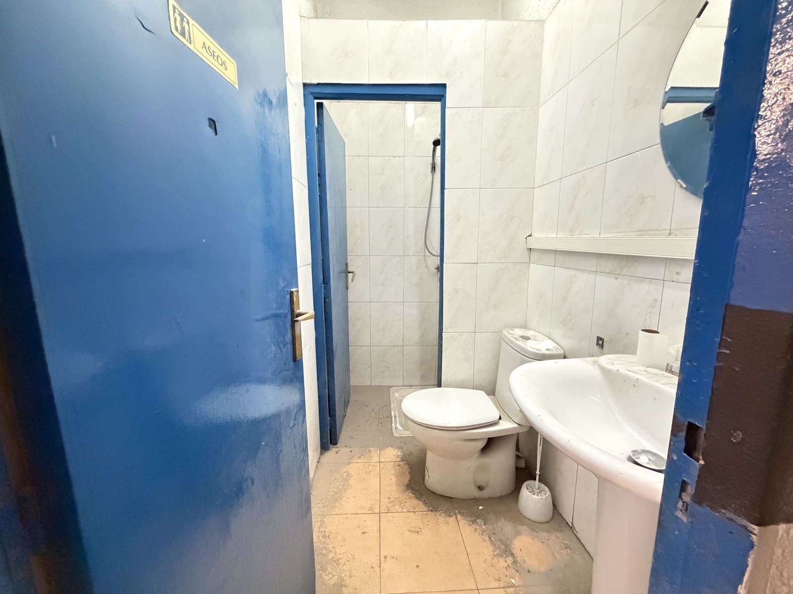 Commercial for sale in Madrid city - € 385,000 (Ref: 9987838)