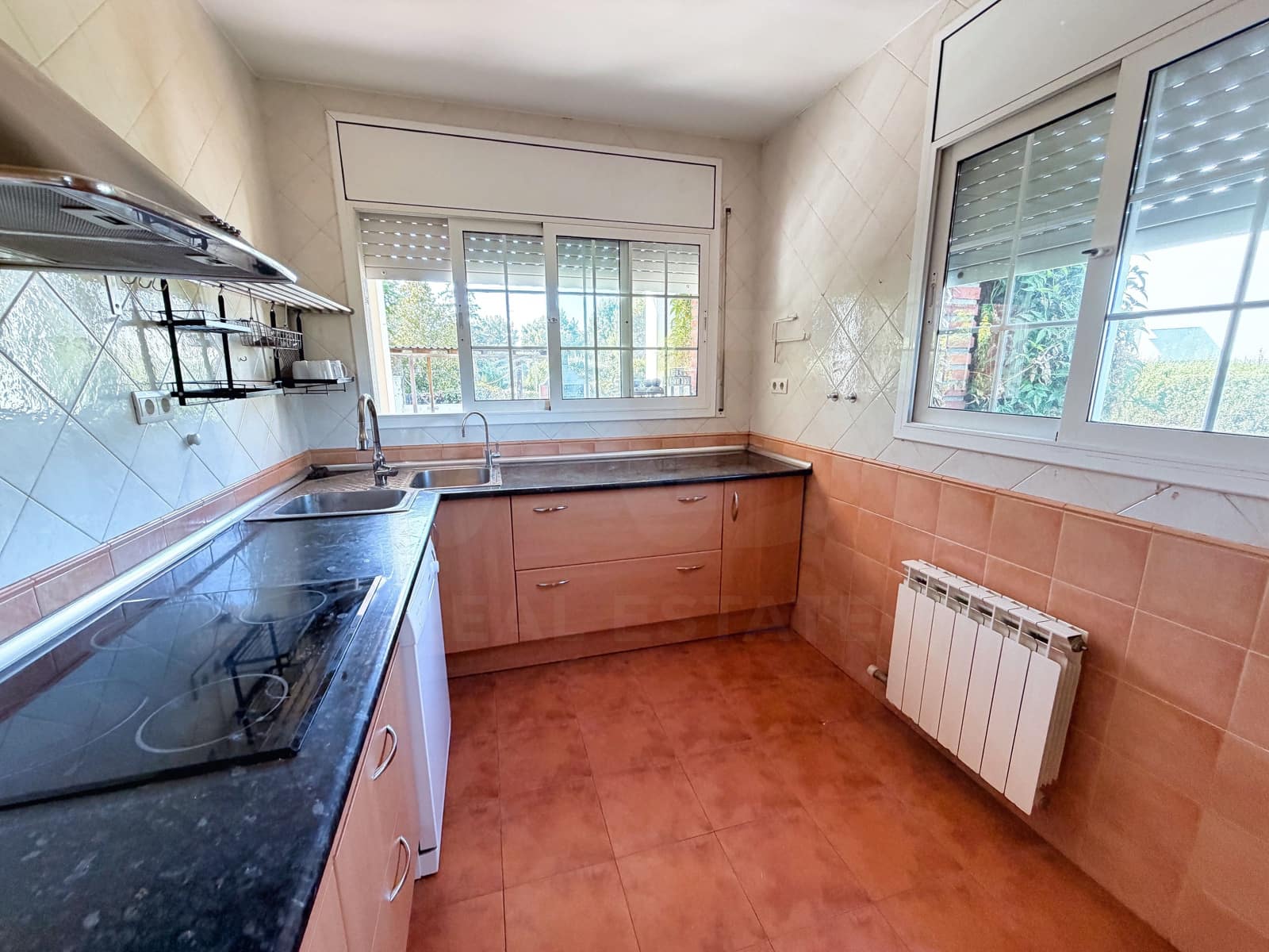 2 camera da letto Villa da affittare in Barcelona citta - 1.500 € (Rif: 9987839)