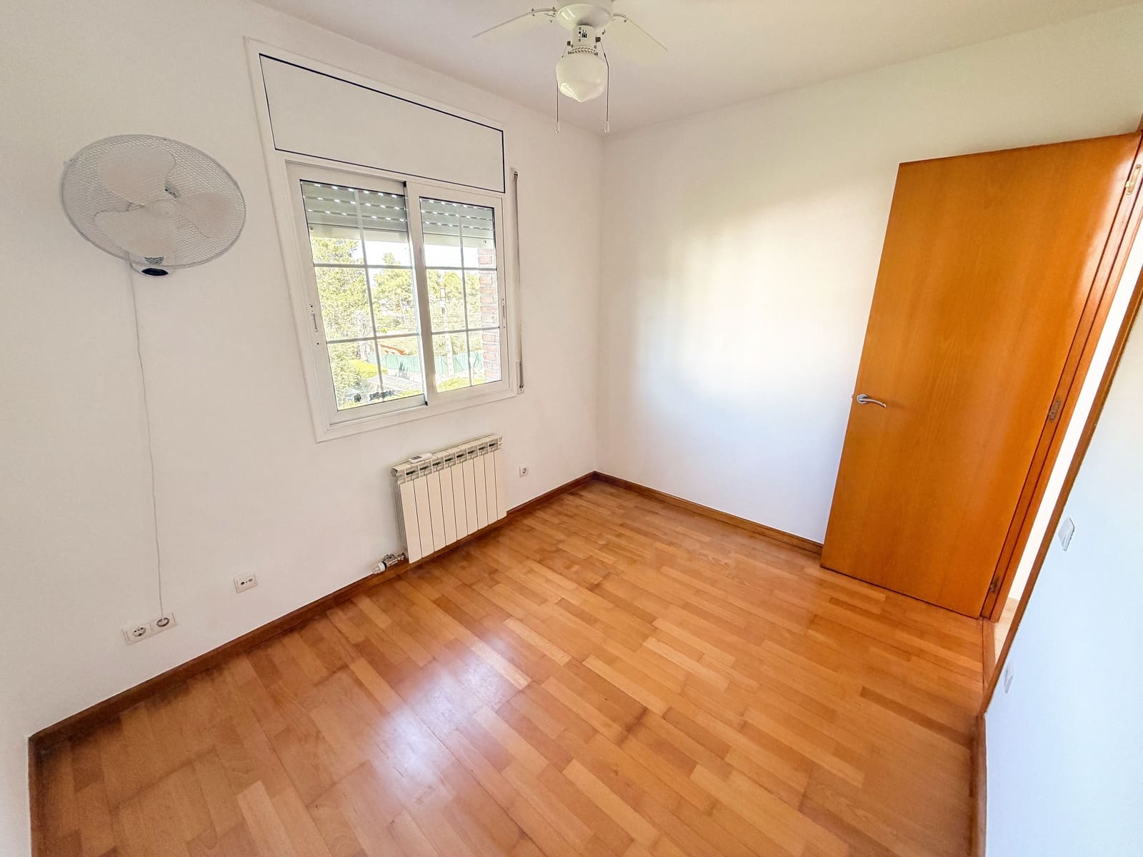 2 camera da letto Villa da affittare in Barcelona citta - 1.500 € (Rif: 9987839)
