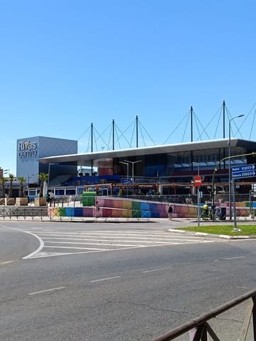 Erhverv til leje i Madrid by med garage - € 2.760 (Ref: 9987842)