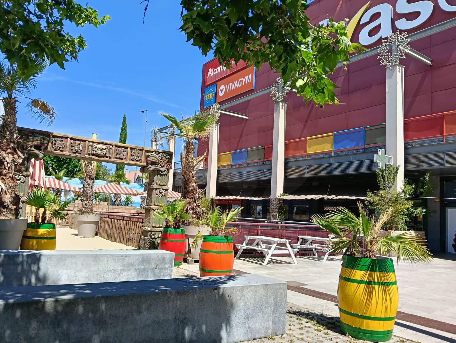 1 quarto Comercial para arrendar em Madrid cidade - 1 435 € (Ref: 9987845)