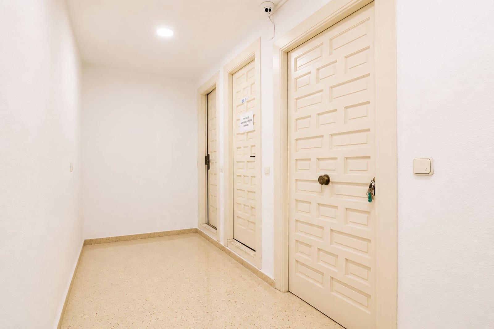 2 sypialnia Komercyjne na sprzedaż w Marbella - 270 000 € (Ref: 9987849)