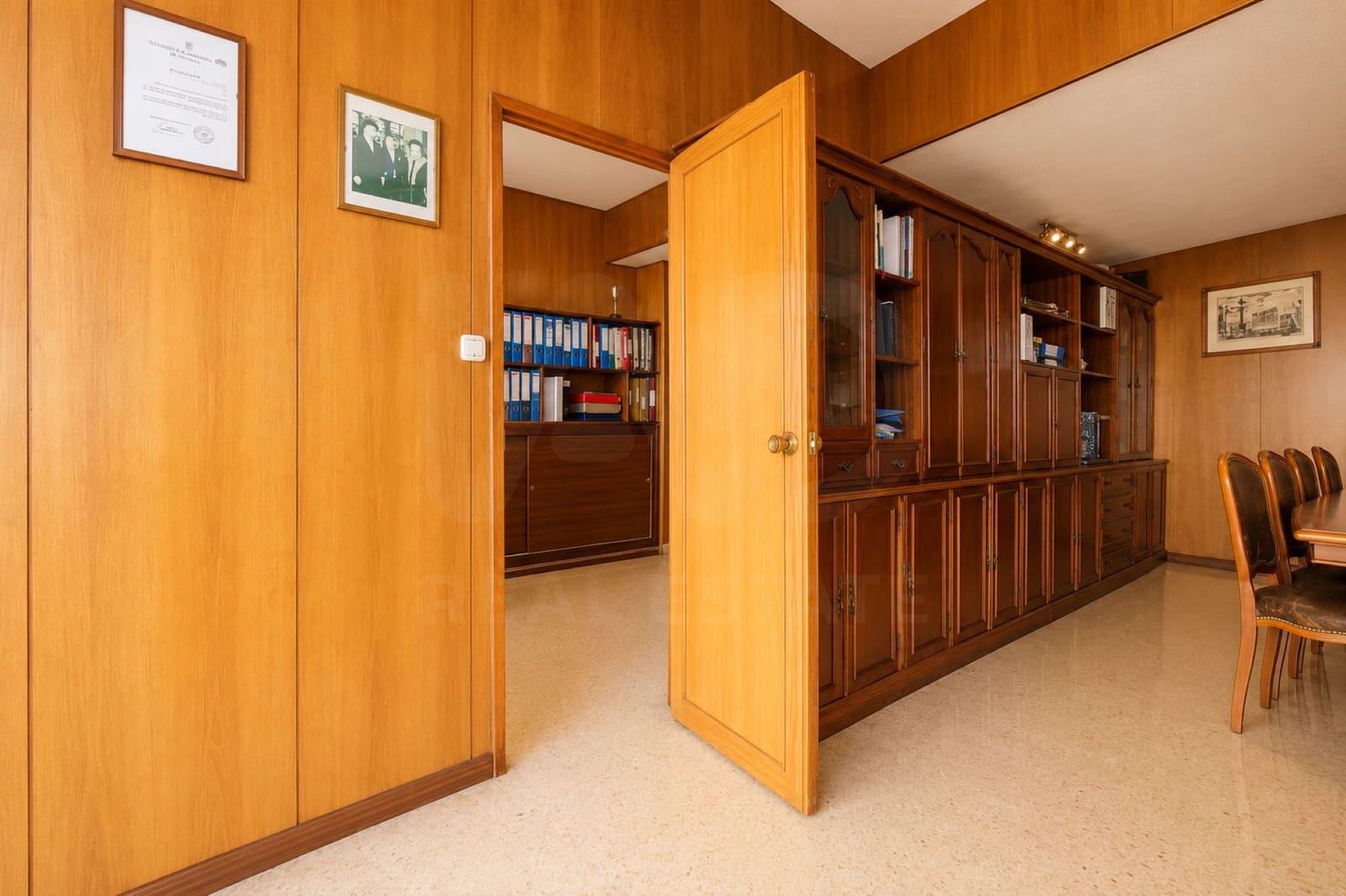 2 sypialnia Komercyjne na sprzedaż w Marbella - 270 000 € (Ref: 9987849)
