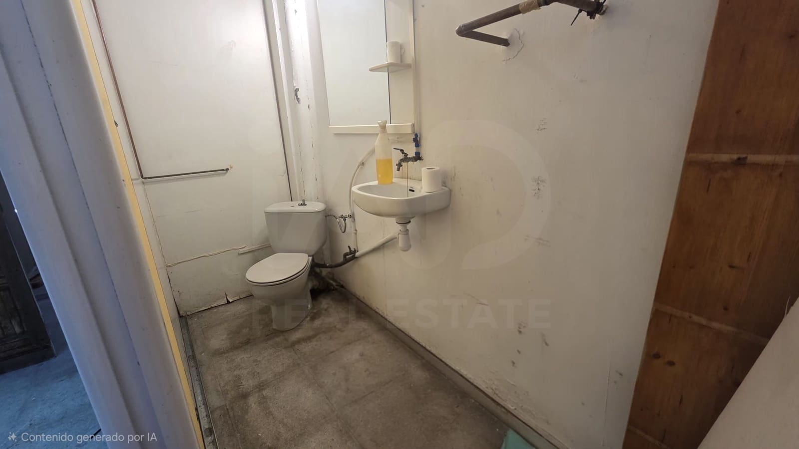 Kommersiell til leie i Sant Pere de Ribes - € 500 (Ref: 9987851)