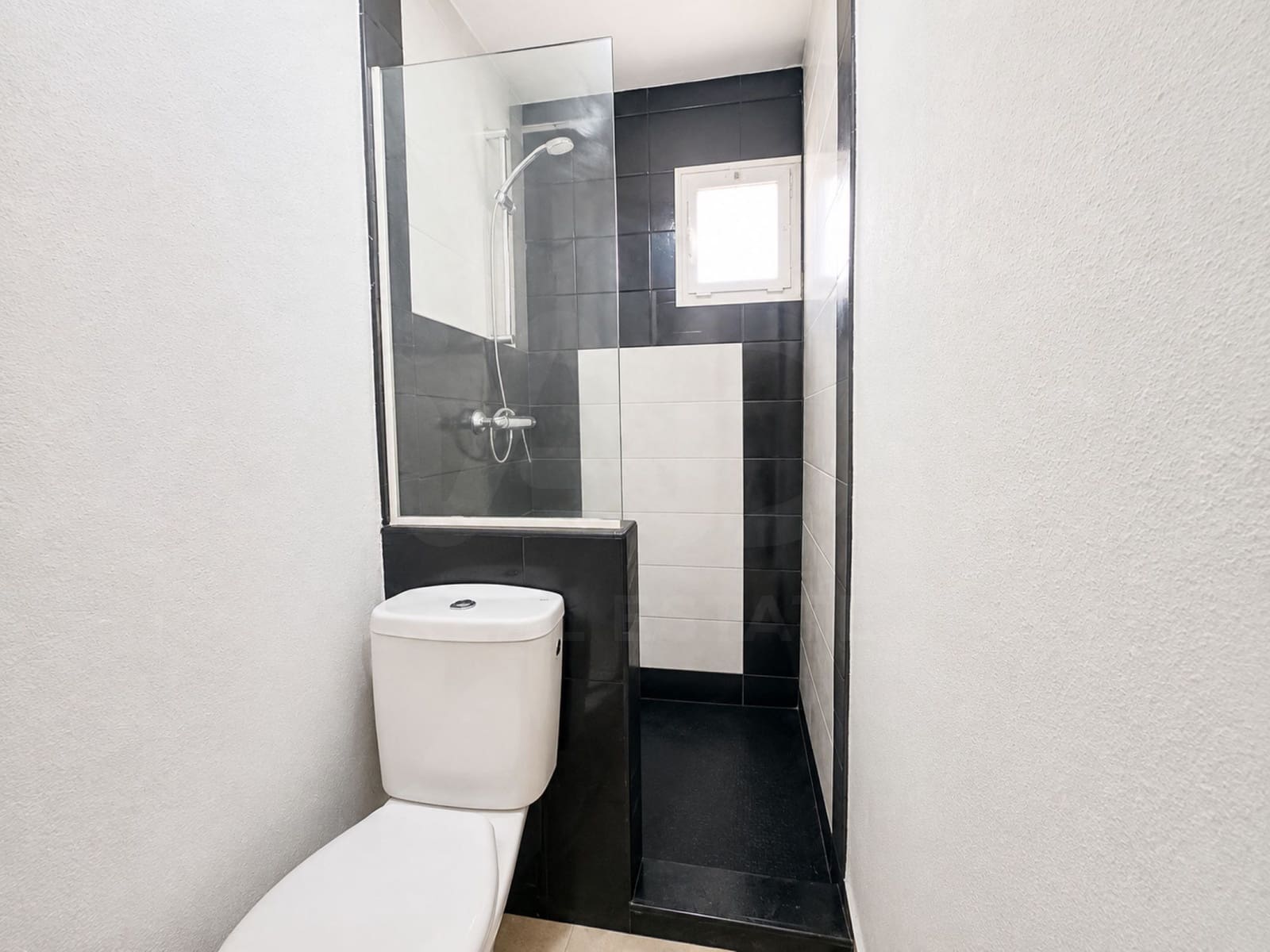 1 soveværelse Erhverv til salg i Donostia-San Sebastian - € 80.000 (Ref: 9987856)