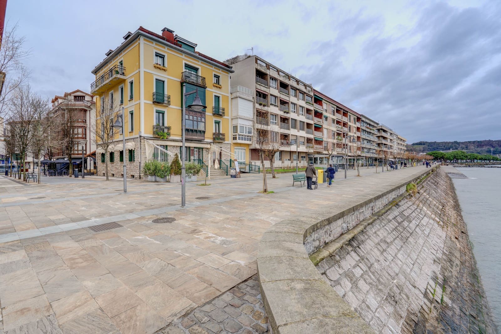 1 soverom Kommersiell til salgs i Hondarribia - € 130 000 (Ref: 9987858)