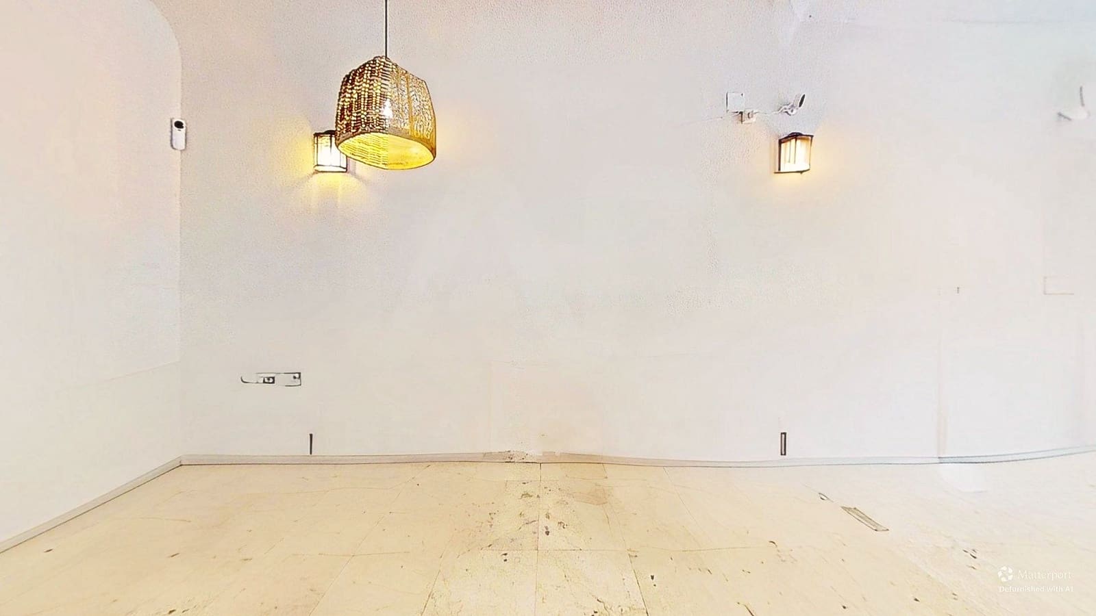 Kaupallinen myytävänä paikassa Alicante kaupunki - 36 000 € (Ref: 9987859)