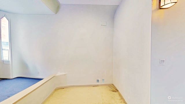 Commercieel te koop in Alicante stad - € 36.000 (Ref: 9987859)