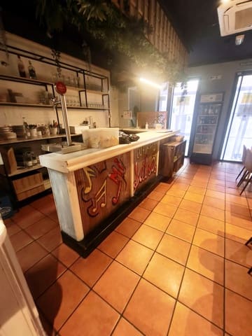 2 Zimmer Gewerbe zu verkaufen in León Stadt - 175.000 € (Ref: 9987860)