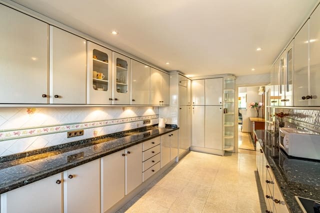 5 quarto Moradia para venda em Cancelada, Estepona com piscina garagem - 2 400 000 € (Ref: 9987861)