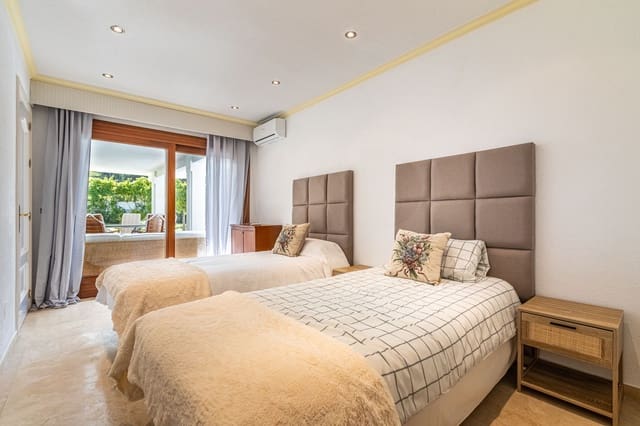 5 quarto Moradia para venda em Cancelada, Estepona com piscina garagem - 2 400 000 € (Ref: 9987861)