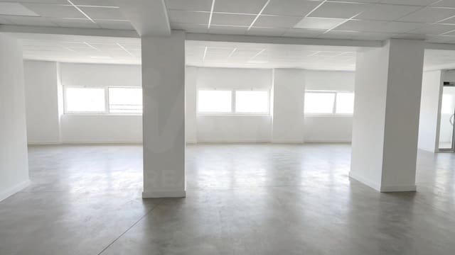 Commerciale in vendita in Haro - 249.000 € (Rif: 9987863)