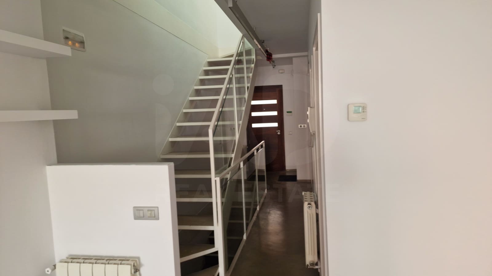 3 slaapkamer Villa te huur in Barcelona stad met garage - € 2.500 (Ref: 9987864)