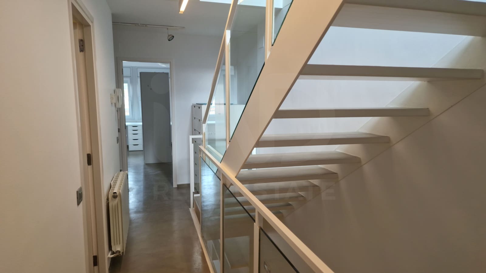3 slaapkamer Villa te huur in Barcelona stad met garage - € 2.500 (Ref: 9987864)