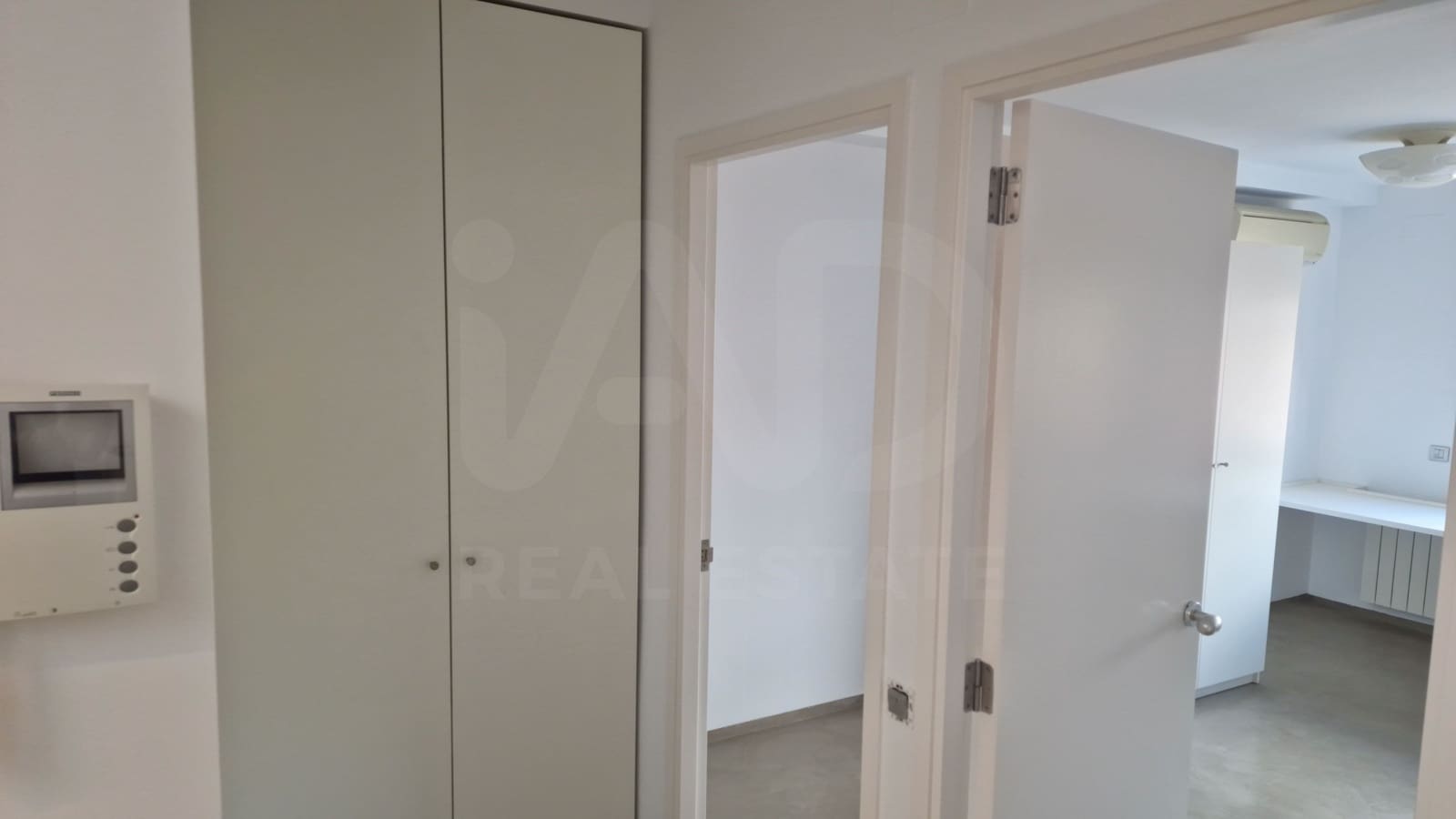 3 slaapkamer Villa te huur in Barcelona stad met garage - € 2.500 (Ref: 9987864)