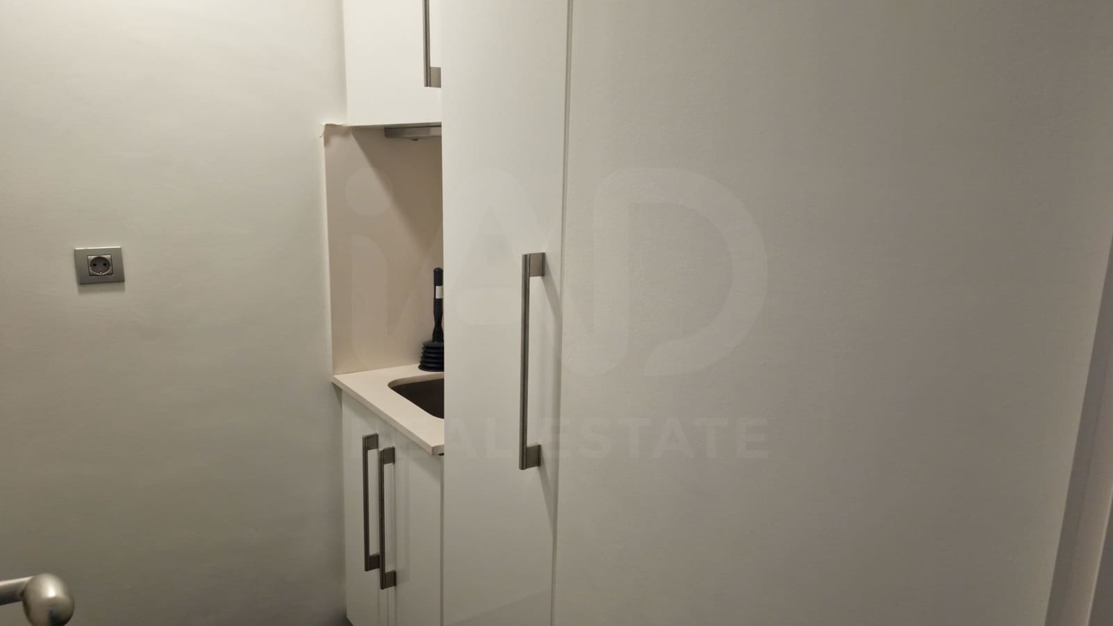3 slaapkamer Villa te huur in Barcelona stad met garage - € 2.500 (Ref: 9987864)