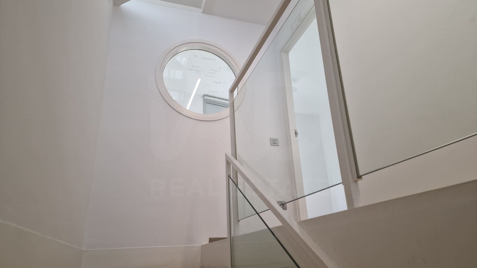 3 slaapkamer Villa te huur in Barcelona stad met garage - € 2.500 (Ref: 9987864)