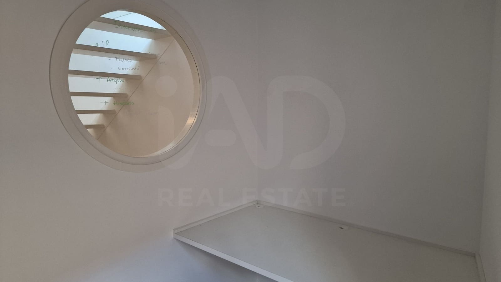 3 slaapkamer Villa te huur in Barcelona stad met garage - € 2.500 (Ref: 9987864)