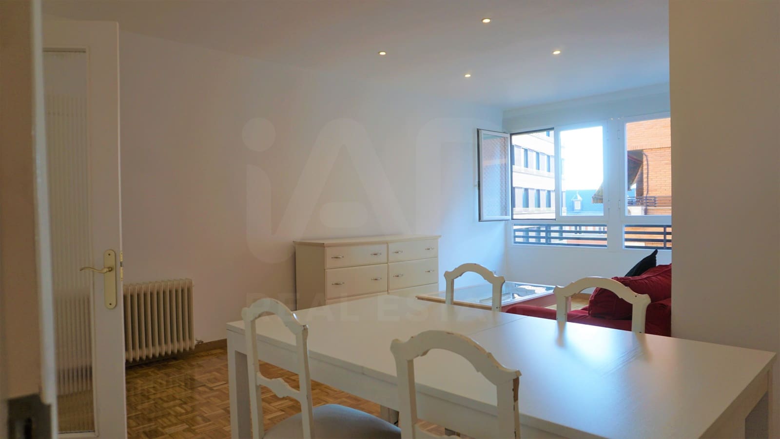 4 bedroom Apartment for rent in Madrid city - € 2,700 (Ref: 9987865)