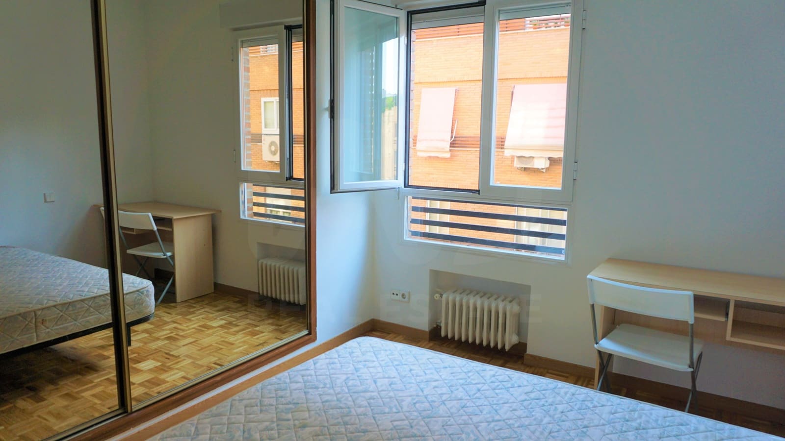 4 bedroom Apartment for rent in Madrid city - € 2,700 (Ref: 9987865)