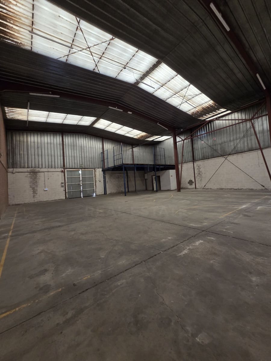 Local Commercial à vendre à Leon ville - 450 000 € (Ref: 9987869)