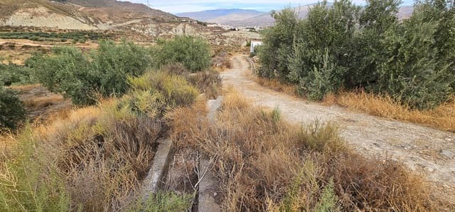 Ubebygd land til salgs i Almería by - € 45 000 (Ref: 9987870)